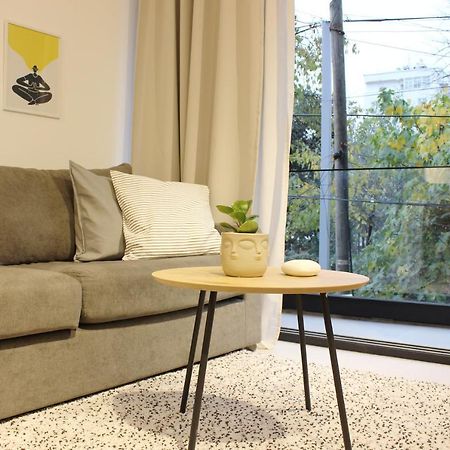 Collective Urban Villa In Тирана Экстерьер фото