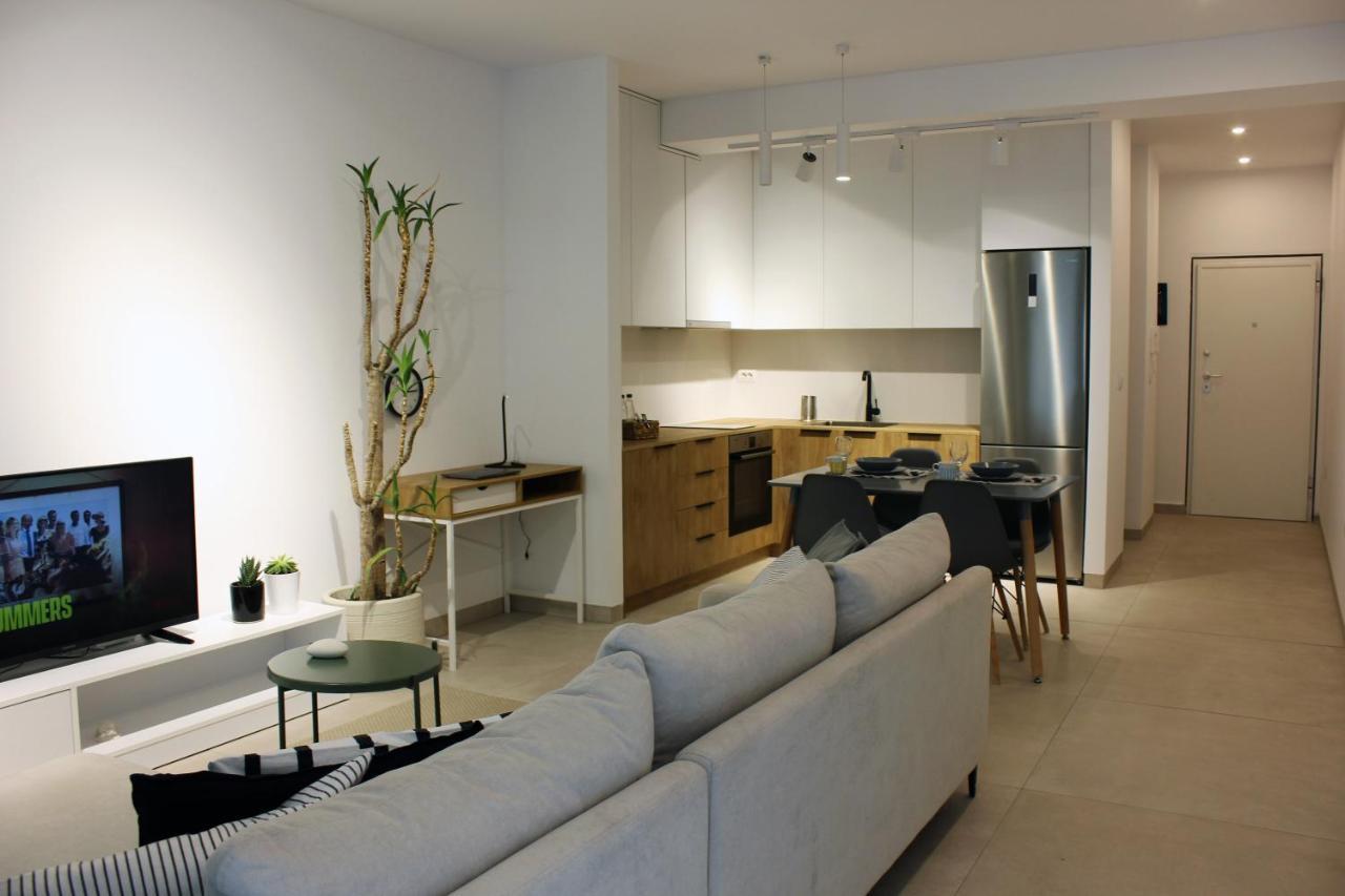 Collective Urban Villa In Тирана Экстерьер фото